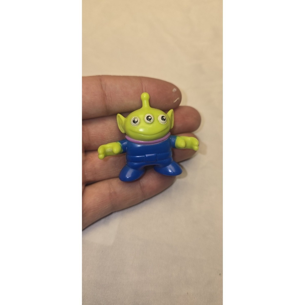 Disney/Pixar Toy Story Alien 1.75" Collectible Mini Figure